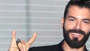 Cuestionan a Adrián Di Monte sobre la salida de Sandra Itzel de "La Granja VIP" al frente de su esposa y así reaccionó.
